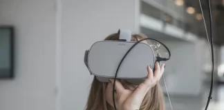 How to get to the home screen on Oculus