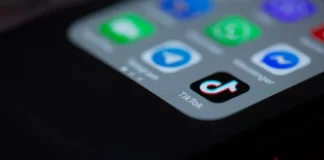 What are the requirements for receiving TikTok gifts?